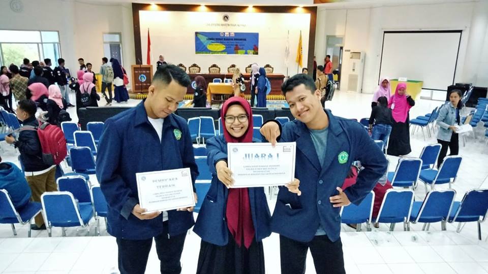 Juara 1 Lomba Debat Bahasa Indonesia